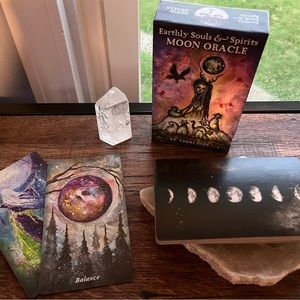 Earthly Souls and Spirits Moon Oracle deck like new condition